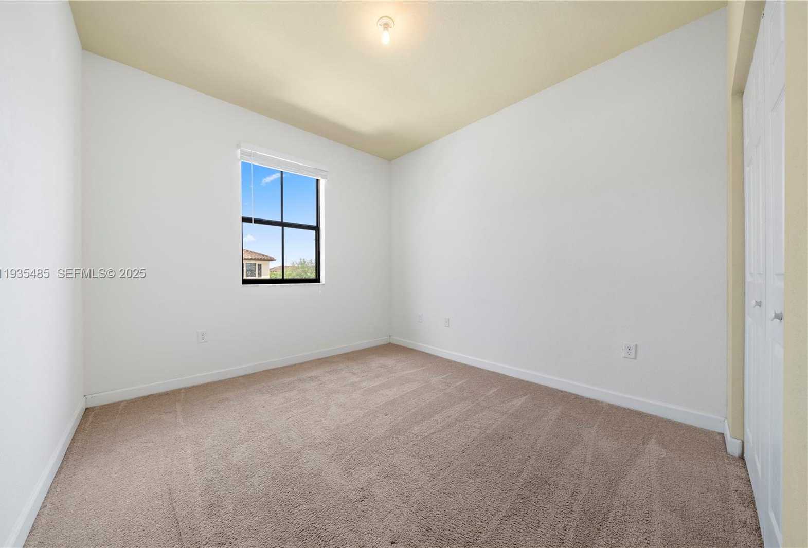 Small Image of 3366 WEST 90TH TER, Hialeah Number 11