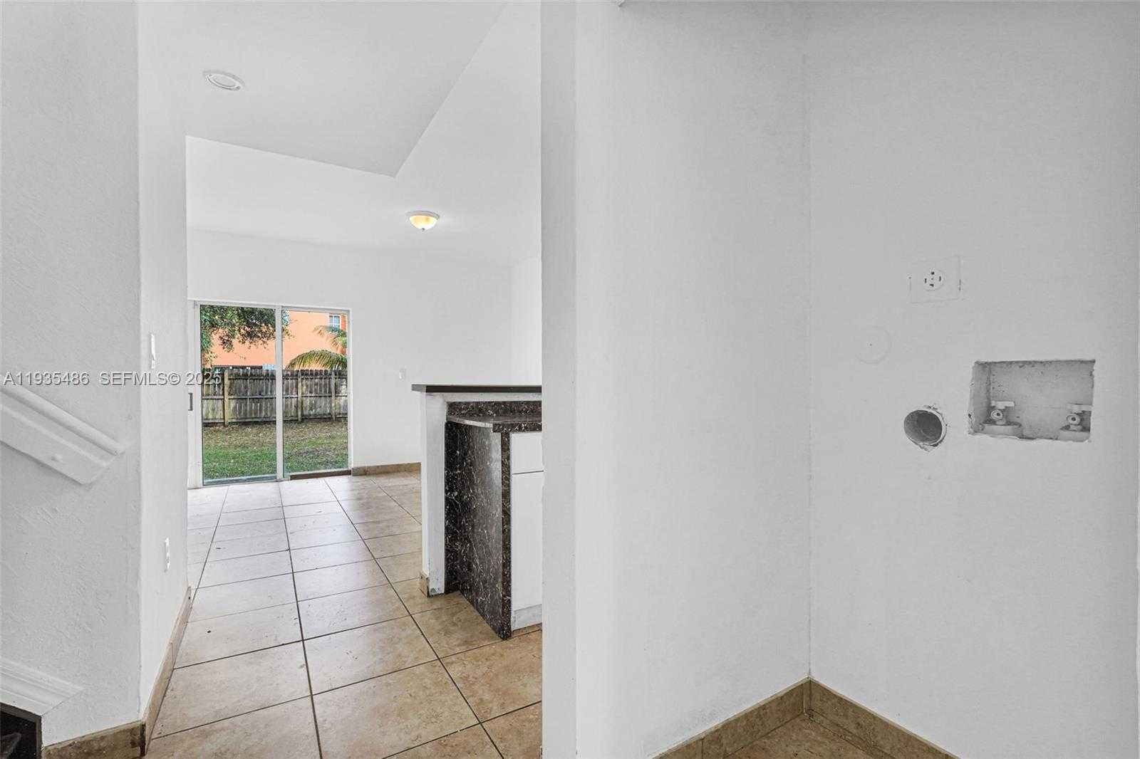 Small Image of 636 SOUTH WEST 7TH TER, Florida City Number 10