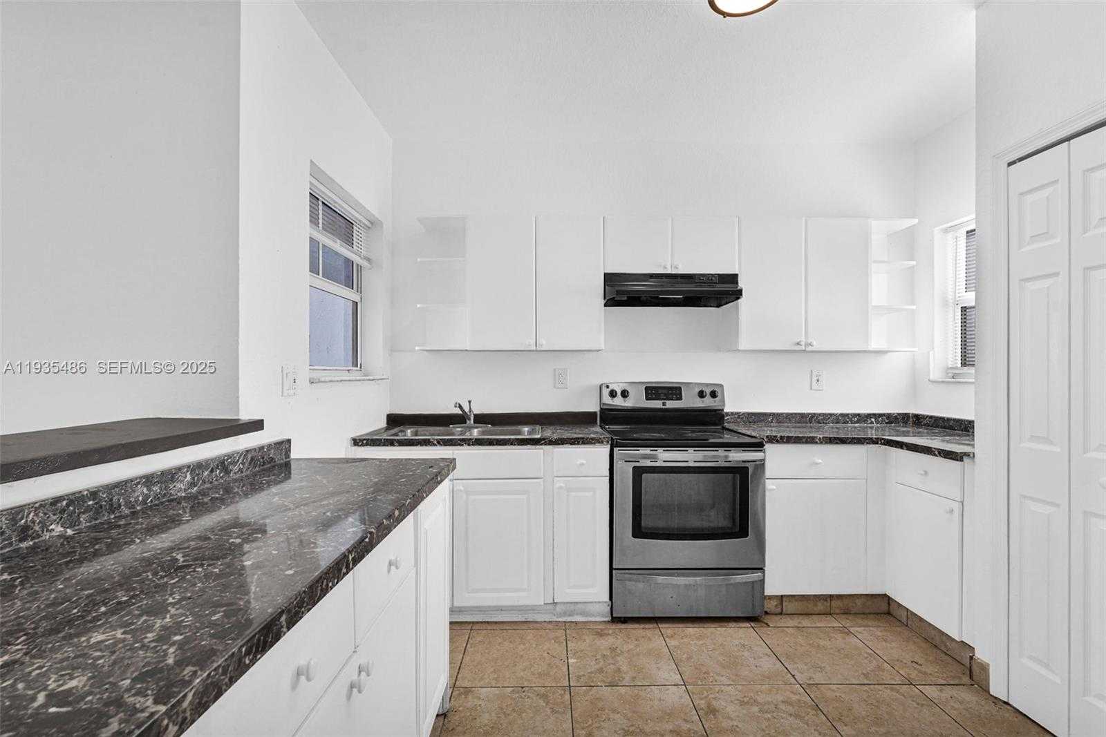 Small Image of 636 SOUTH WEST 7TH TER, Florida City Number 12