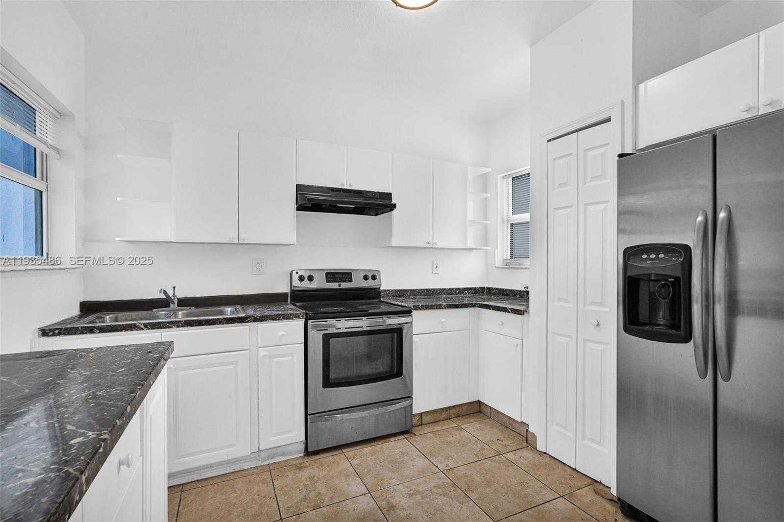 Small Image of 636 SOUTH WEST 7TH TER, Florida City Number 14