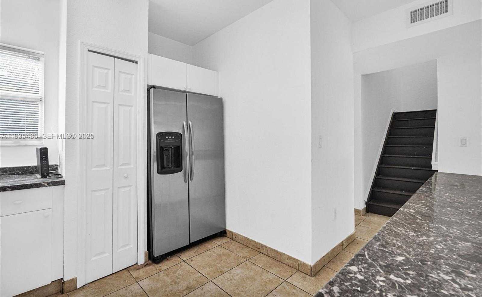 Small Image of 636 SOUTH WEST 7TH TER, Florida City Number 16