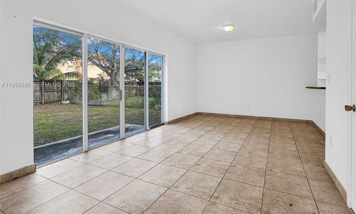 Small Image of 636 SOUTH WEST 7TH TER, Florida City Number 27