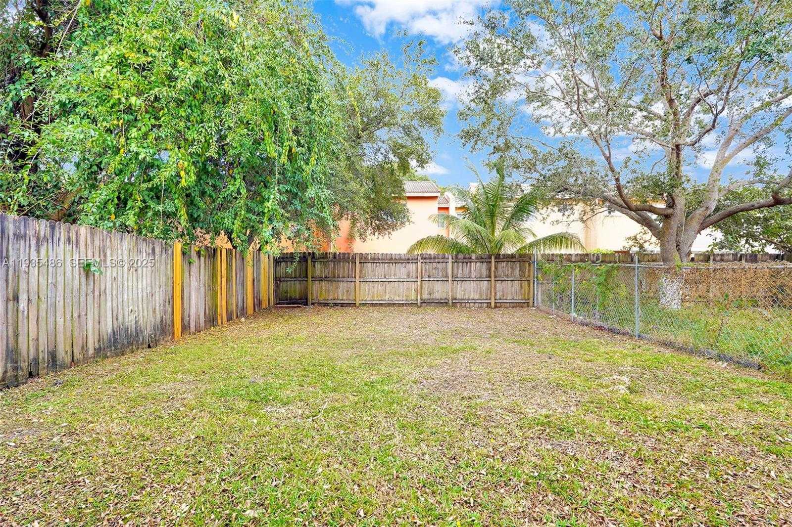 Small Image of 636 SOUTH WEST 7TH TER, Florida City Number 29