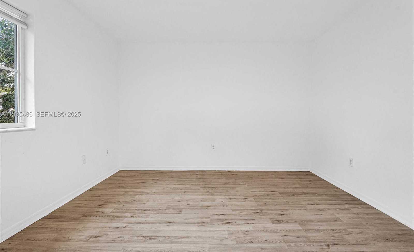 Small Image of 636 SOUTH WEST 7TH TER, Florida City Number 42