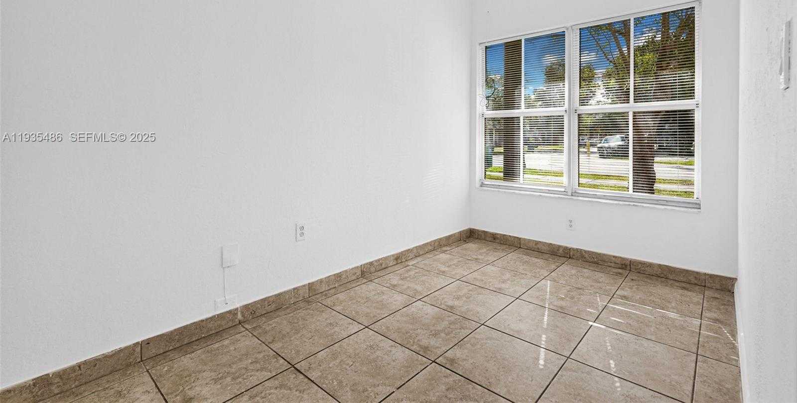 Small Image of 636 SOUTH WEST 7TH TER, Florida City Number 6