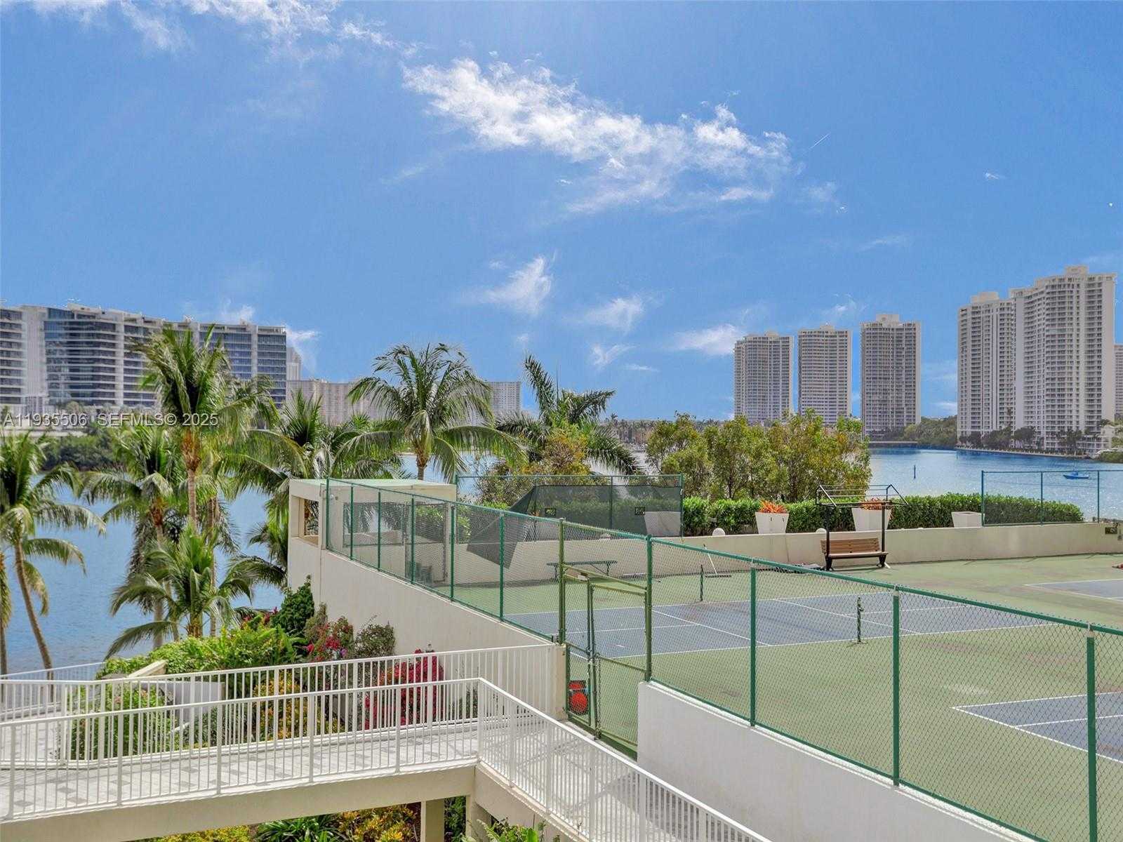 Small Image of 3370 HIDDEN BAY DR #508, Aventura Number 17