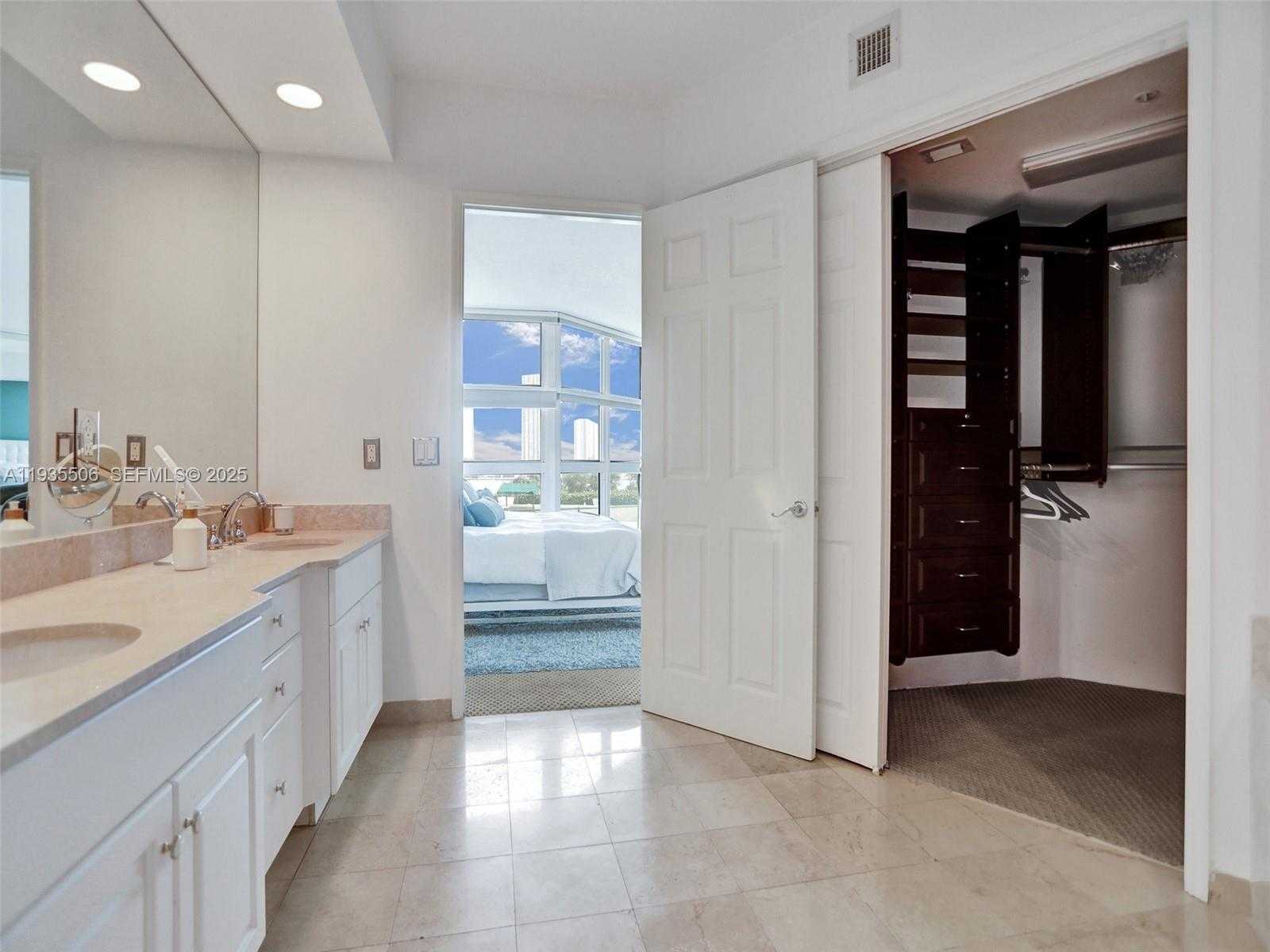 Small Image of 3370 HIDDEN BAY DR #508, Aventura Number 30