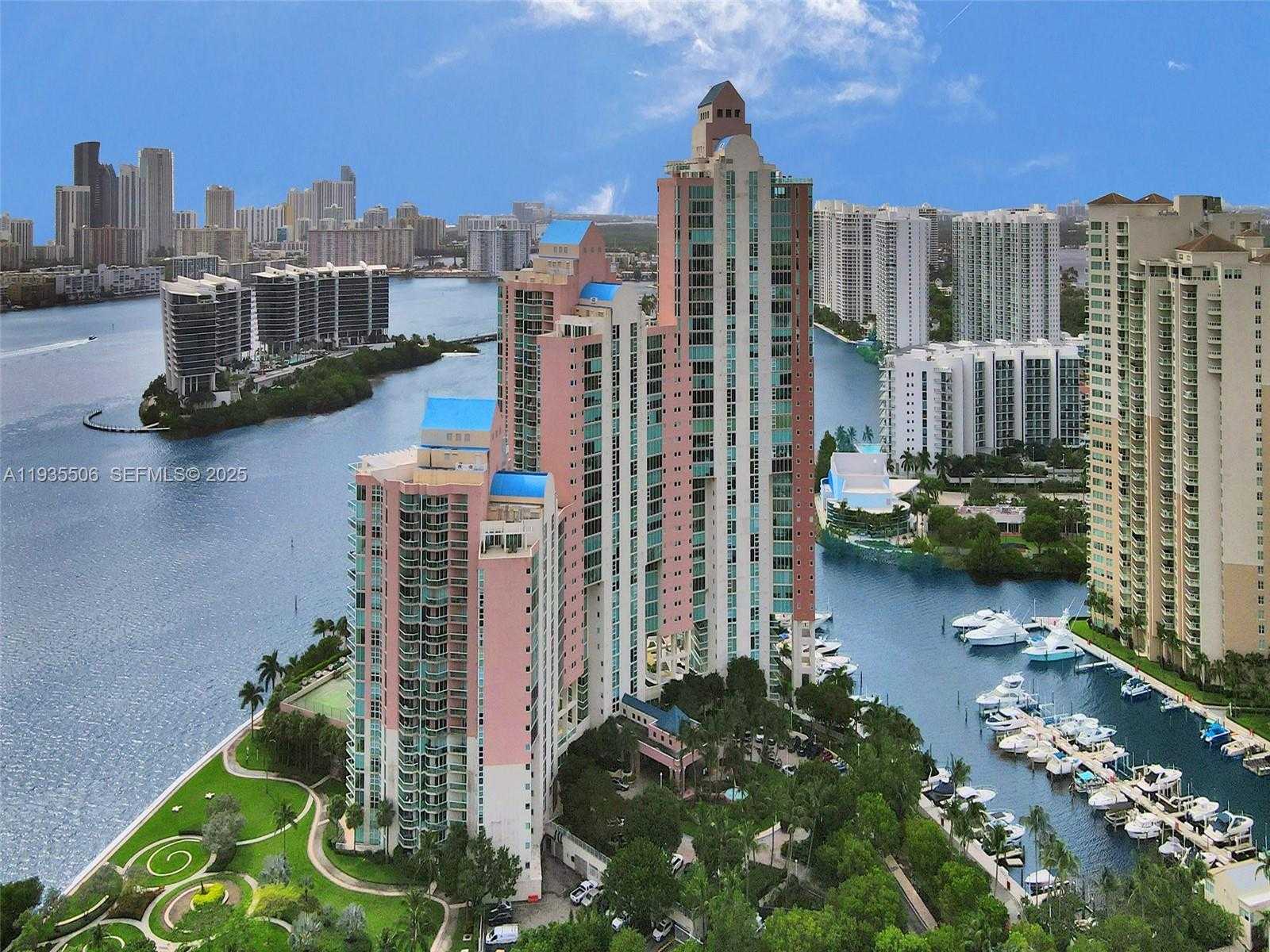 Small Image of 3370 HIDDEN BAY DR #508, Aventura Number 4