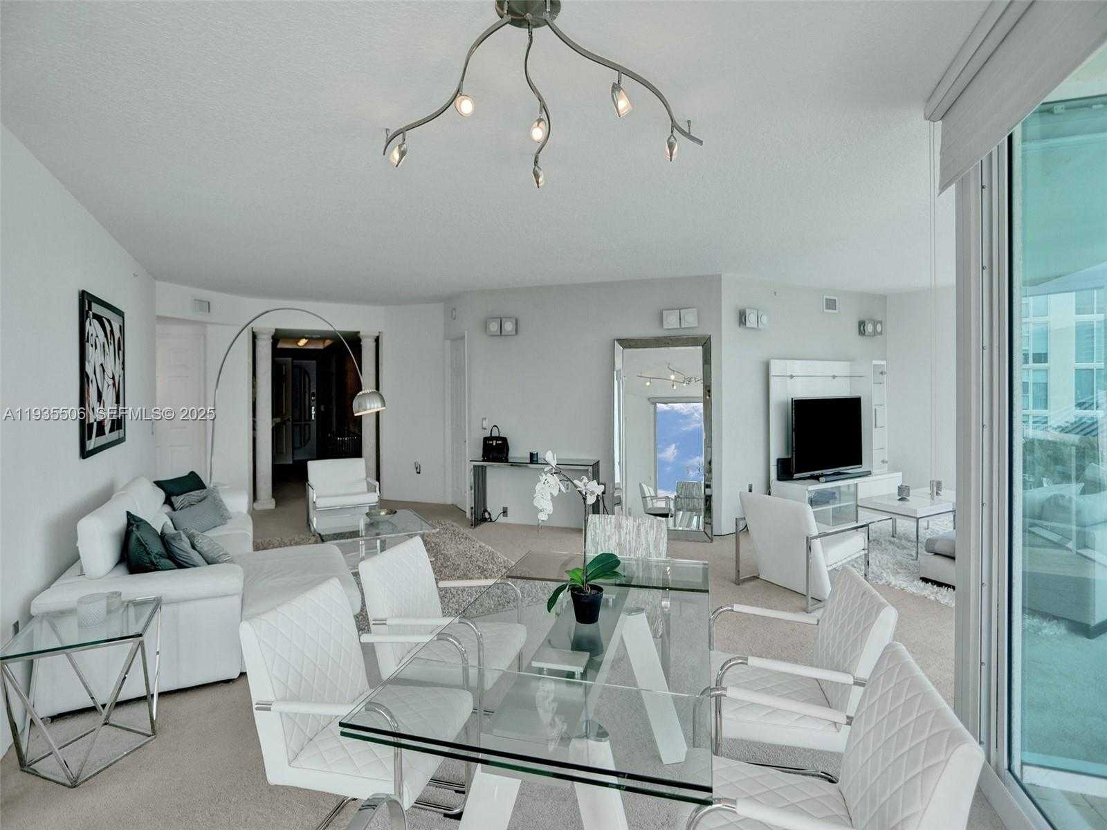 Small Image of 3370 HIDDEN BAY DR #508, Aventura Number 52