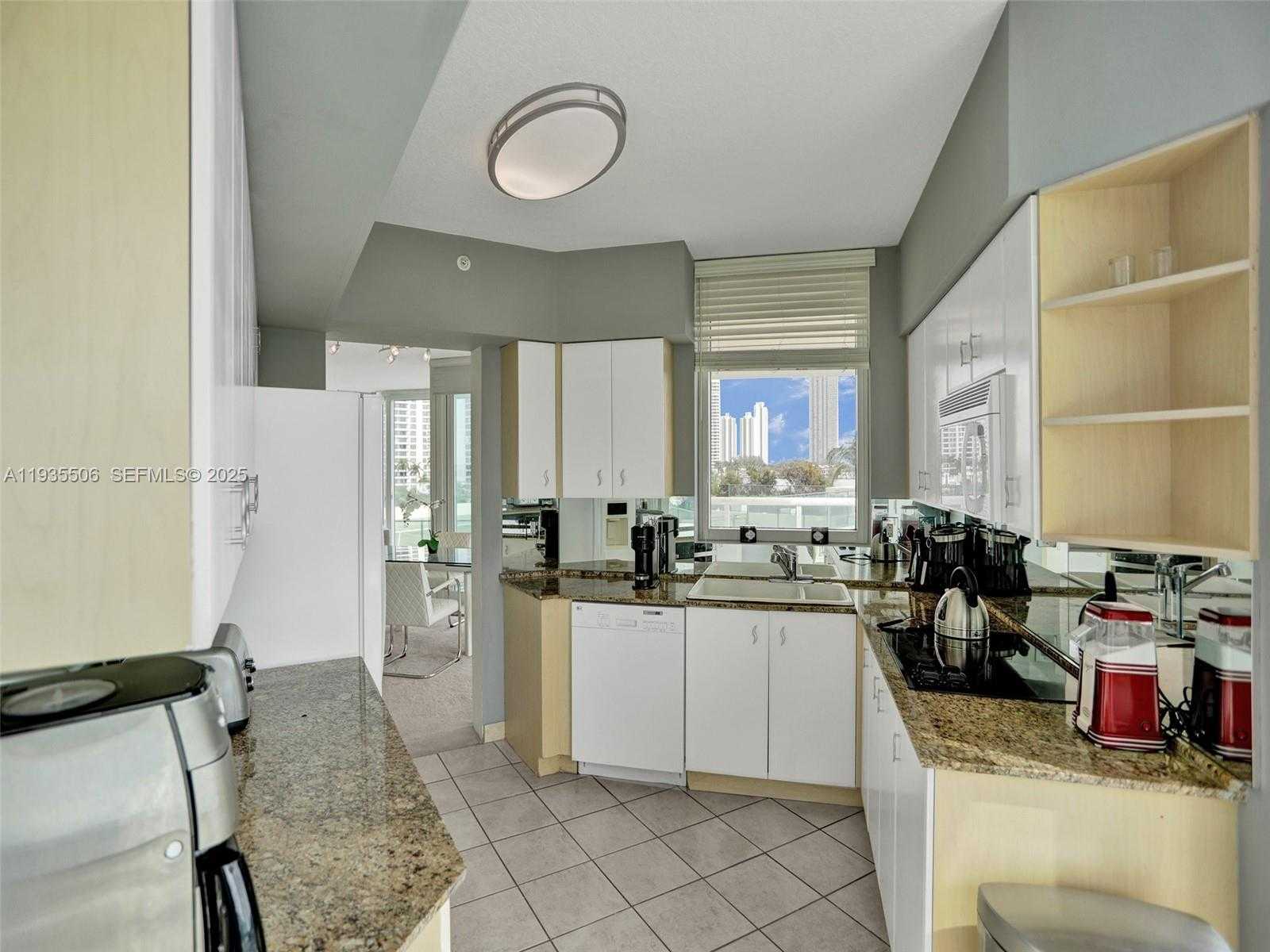 Small Image of 3370 HIDDEN BAY DR #508, Aventura Number 8
