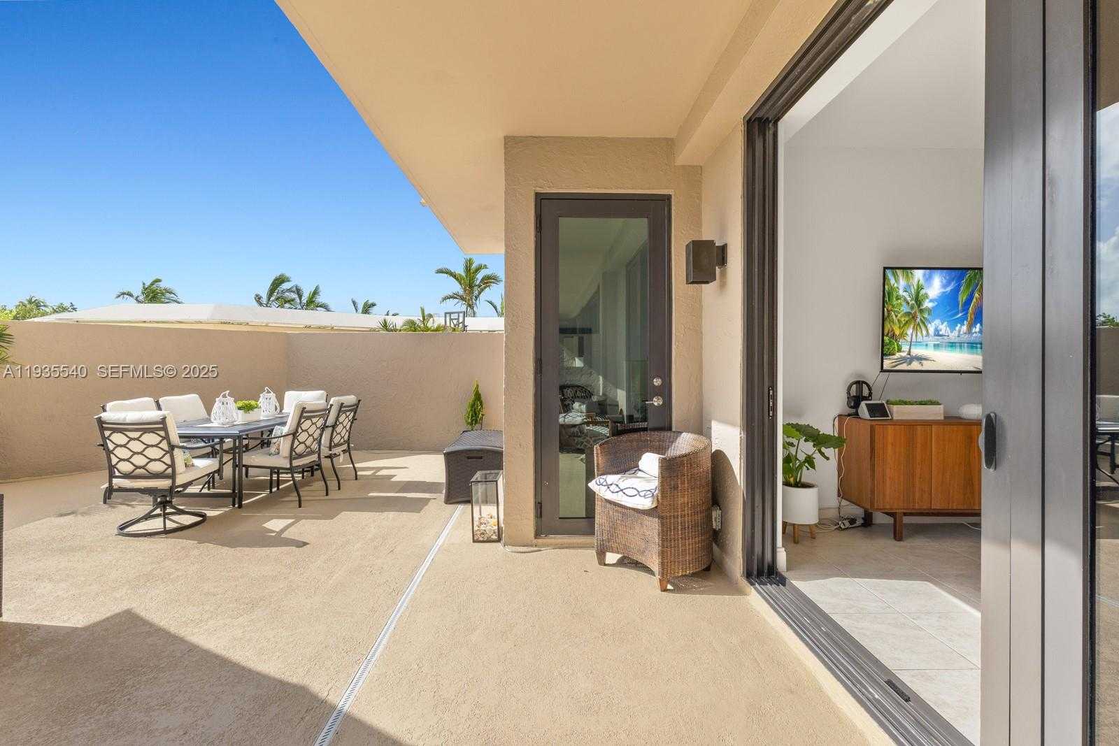 Small Image of 151 CRANDON BLVD #127, Key Biscayne Number 4