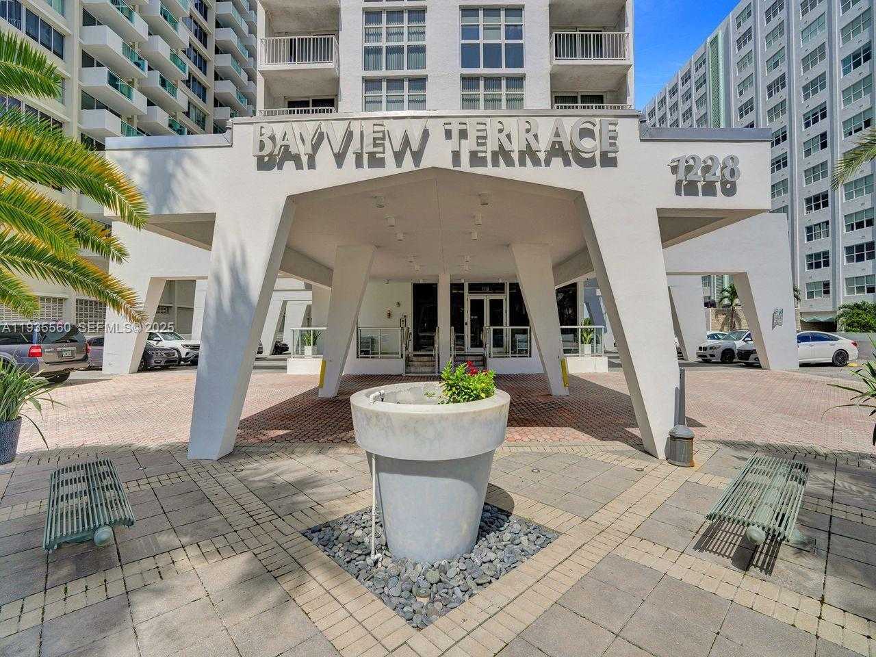 Small Image of 1228 WEST AVE #803, Miami Beach Number 42