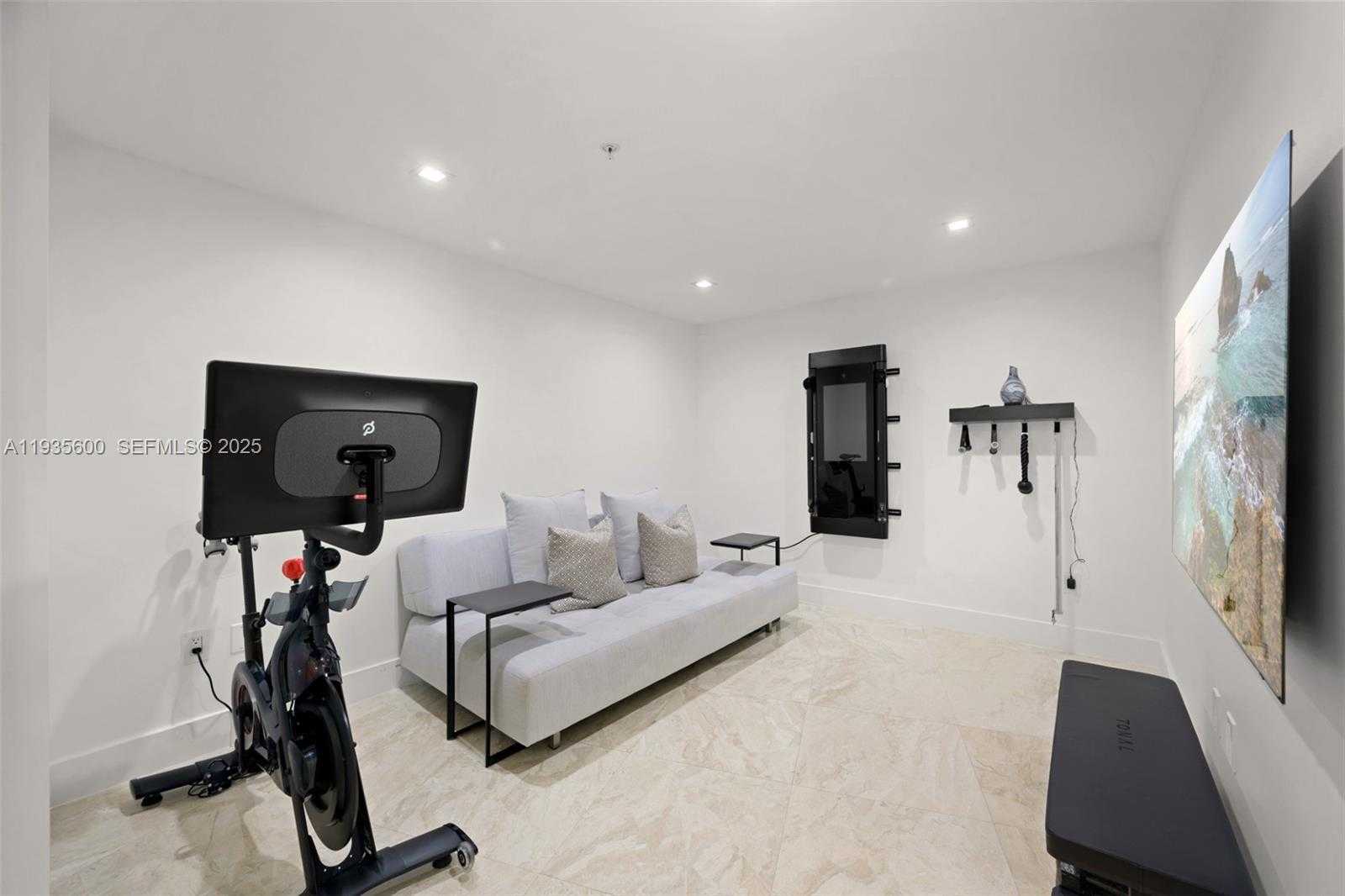 Small Image of 200 SUNNY ISLES BLVD #TH-205, Sunny Isles Beach Number 12