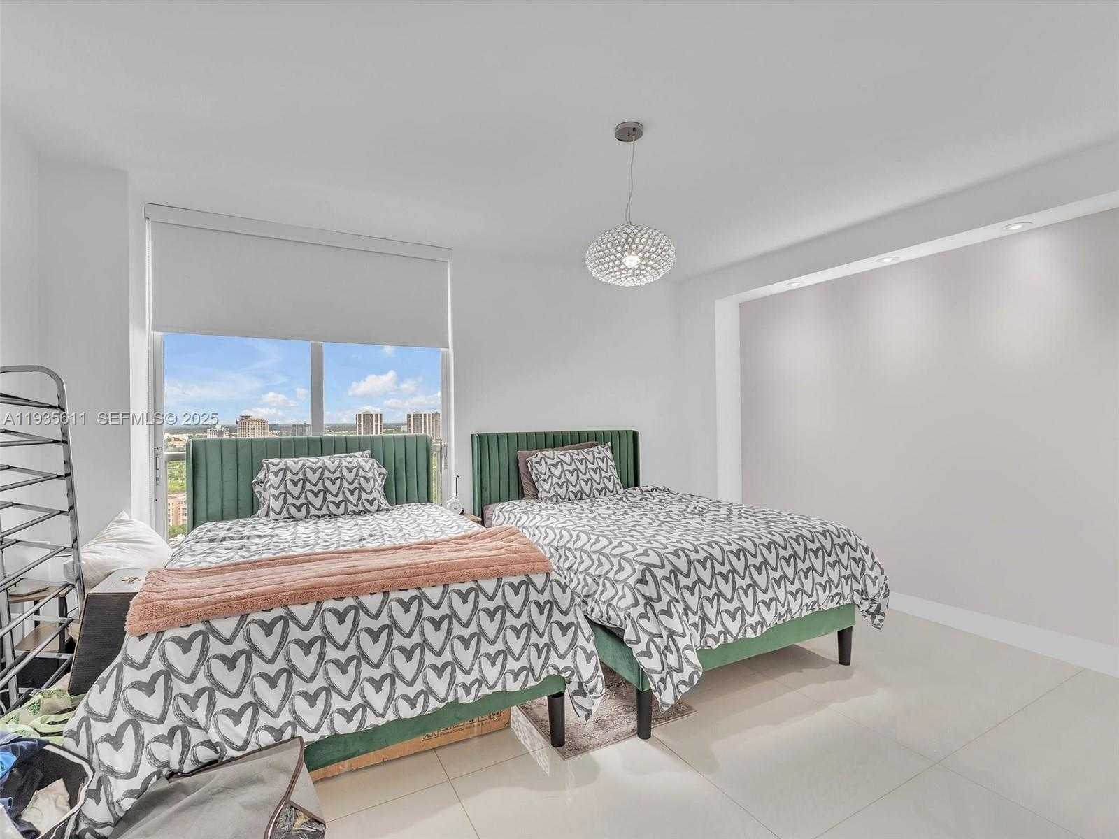 Small Image of 19707 TURNBERRY WAY #21D, Aventura Number 20