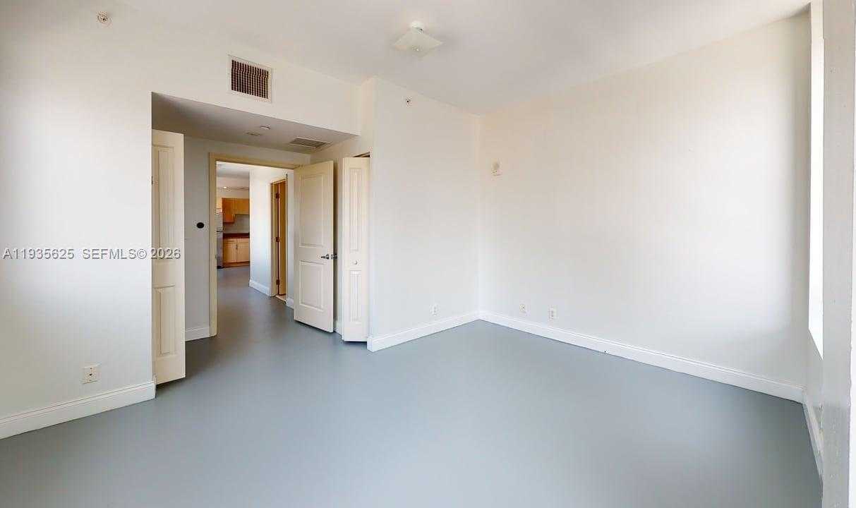 Small Image of 111 EAST FLAGLER ST #810, Miami Number 17