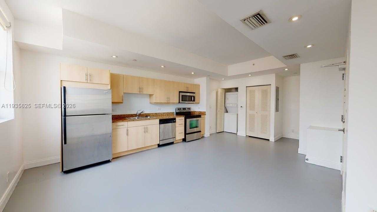 Small Image of 111 EAST FLAGLER ST #810, Miami Number 3