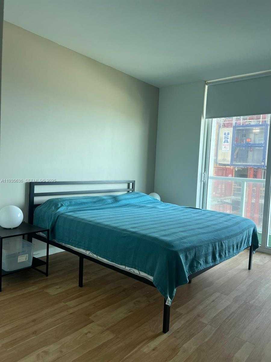 Small Image of 244 BISCAYNE BLVD #1904, Miami Number 15