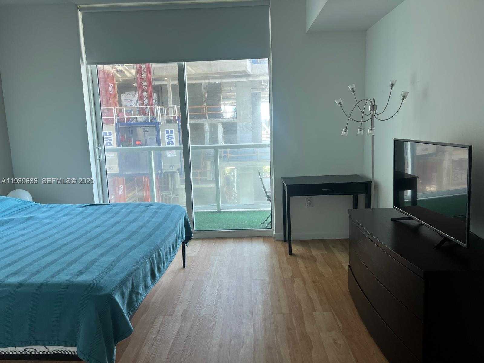 Small Image of 244 BISCAYNE BLVD #1904, Miami Number 16