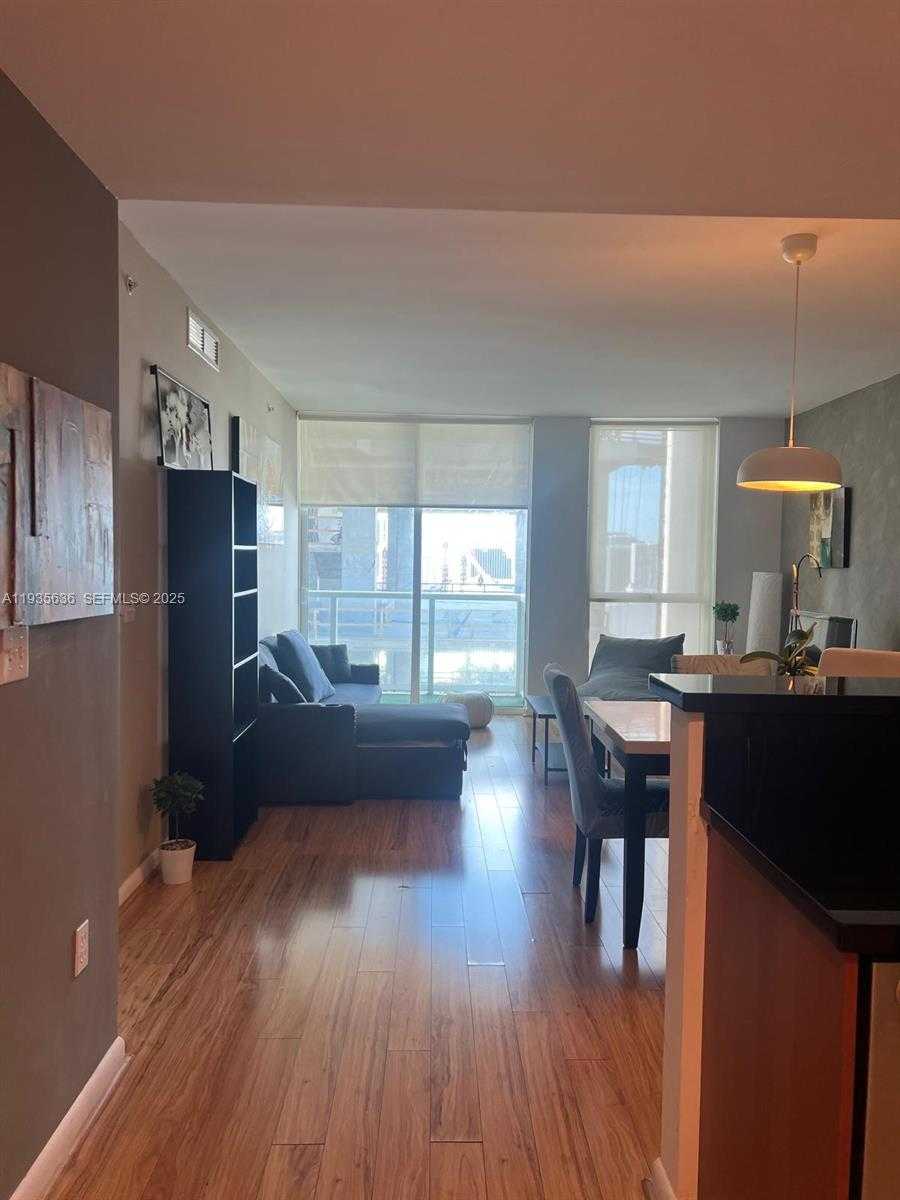 Small Image of 244 BISCAYNE BLVD #1904, Miami Number 38