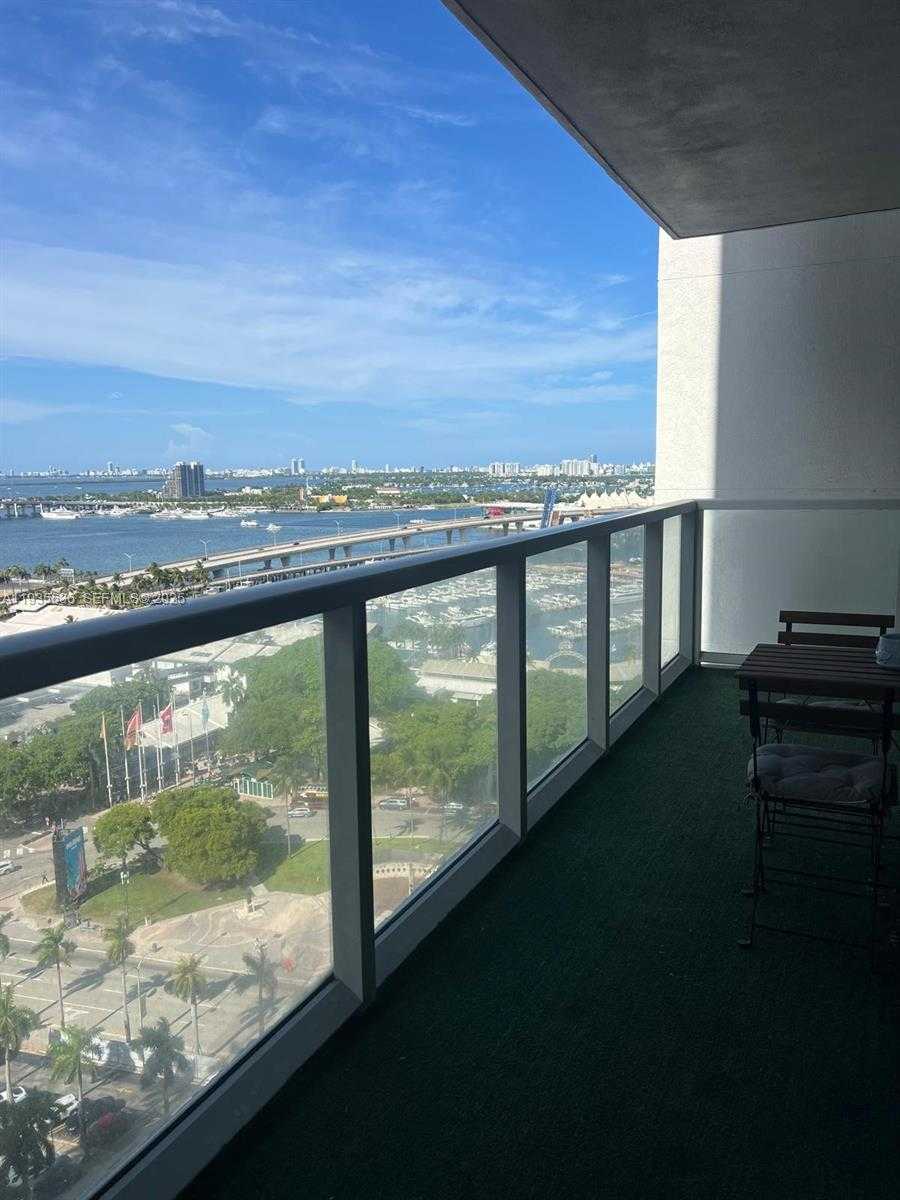 Small Image of 244 BISCAYNE BLVD #1904, Miami Number 51