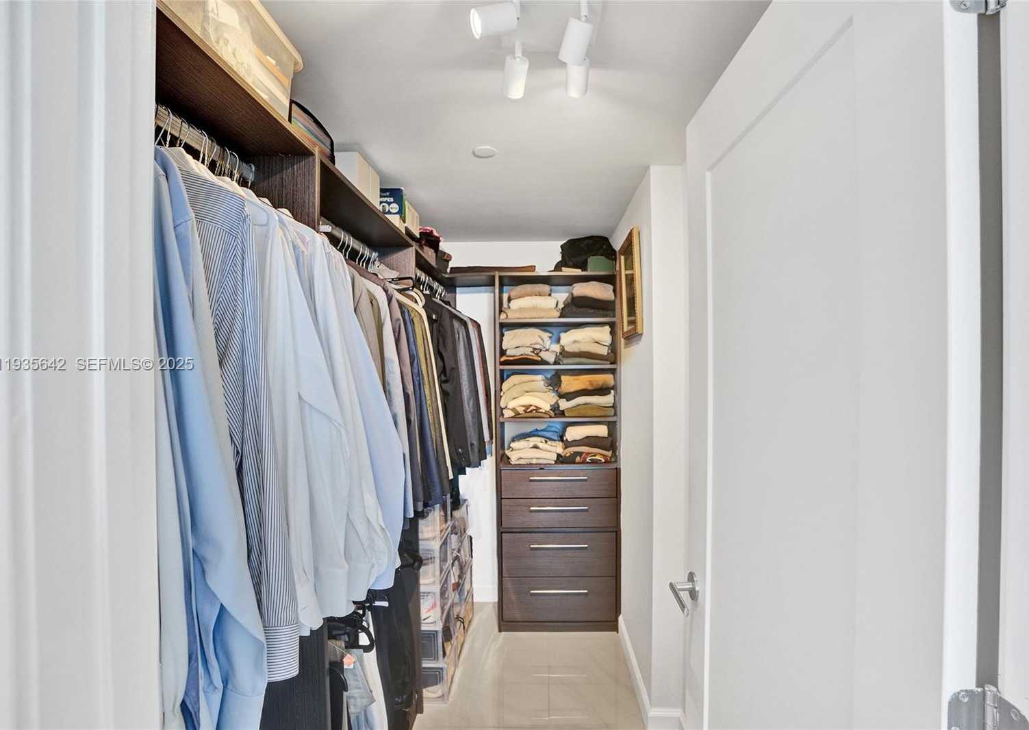 Small Image of 601 NORTH EAST 27TH ST #1507, Miami Number 22