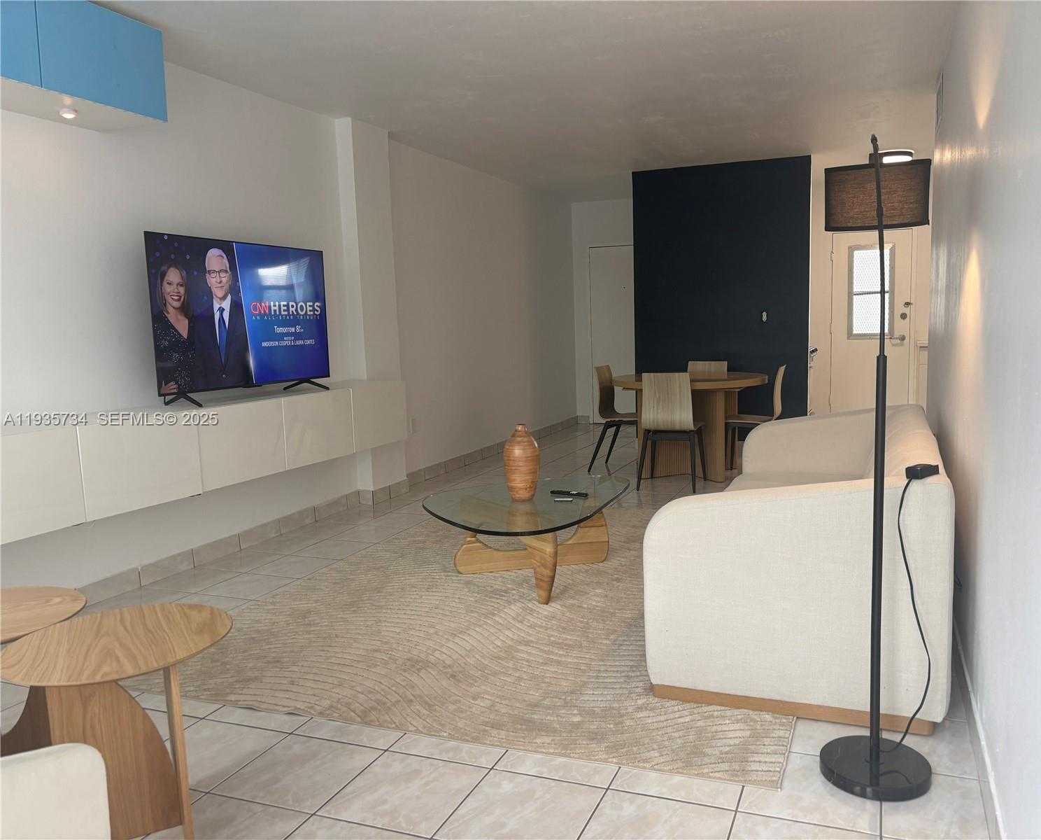 Small Image of 1300 LINCOLN RD #B302, Miami Beach Number 3