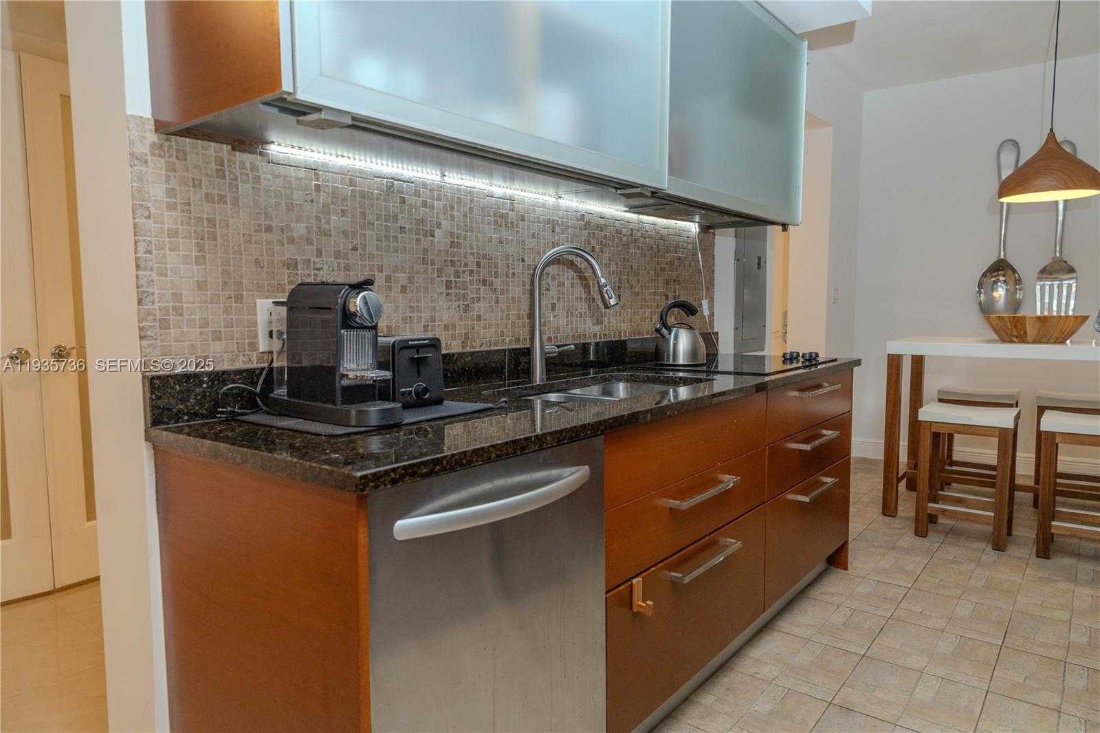 Small Image of 1800 SOUTH OCEAN DR #908, Hallandale Beach Number 23