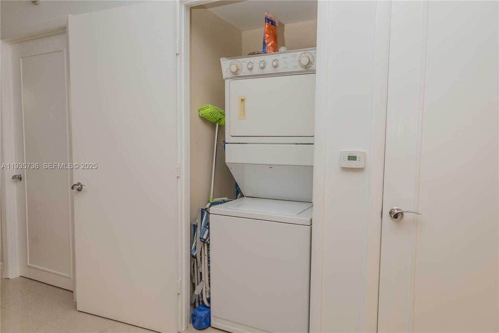 Small Image of 1800 SOUTH OCEAN DR #908, Hallandale Beach Number 32