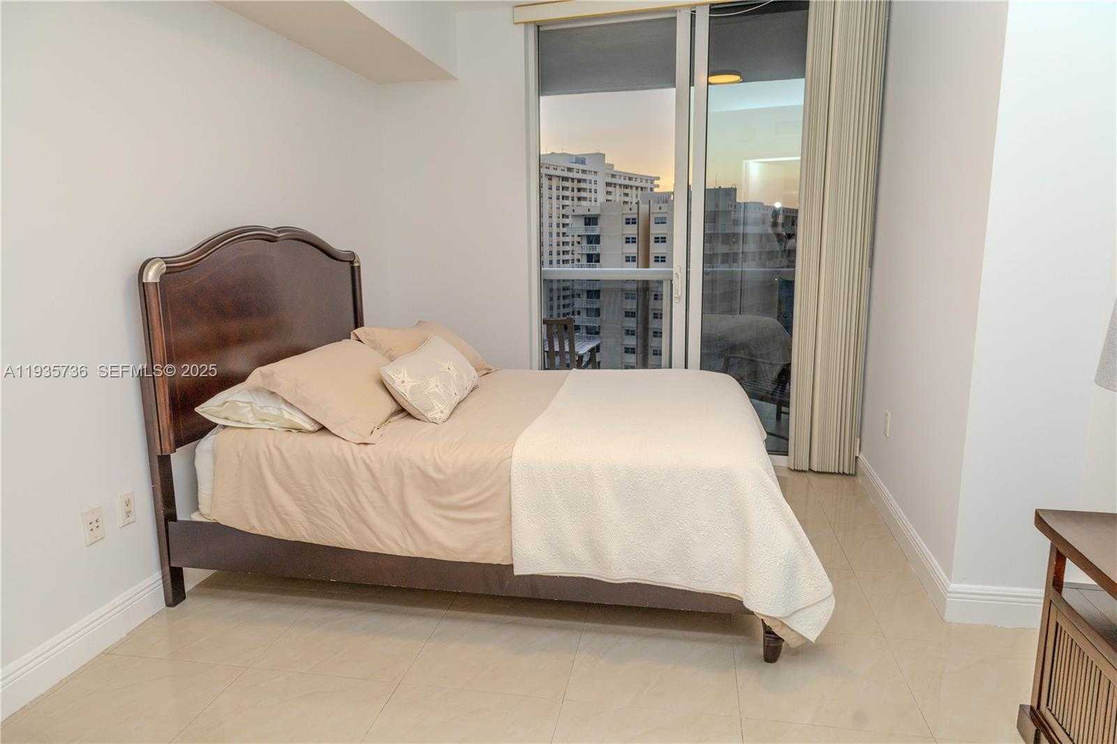 Small Image of 1800 SOUTH OCEAN DR #908, Hallandale Beach Number 42