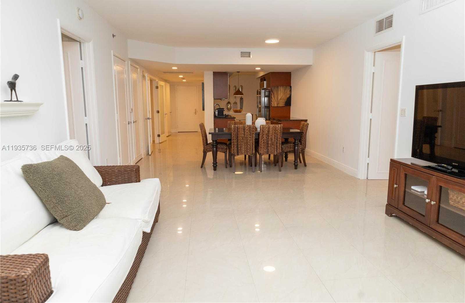 Small Image of 1800 SOUTH OCEAN DR #908, Hallandale Beach Number 49