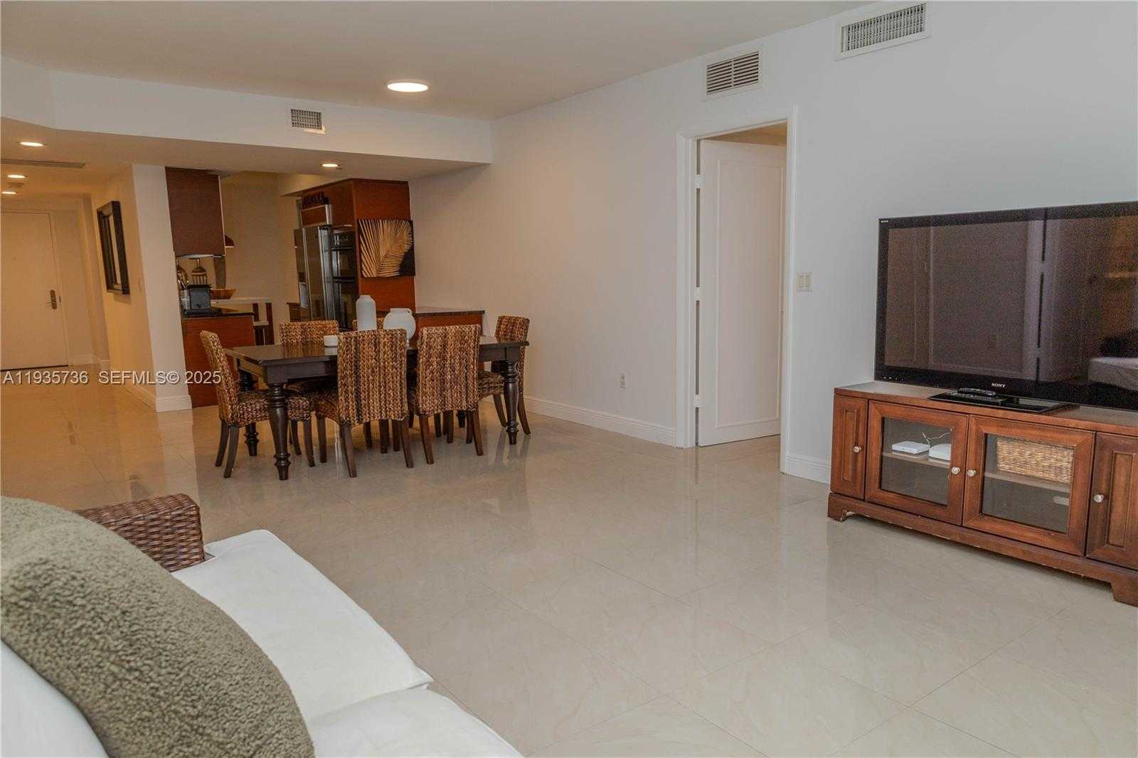 Small Image of 1800 SOUTH OCEAN DR #908, Hallandale Beach Number 50