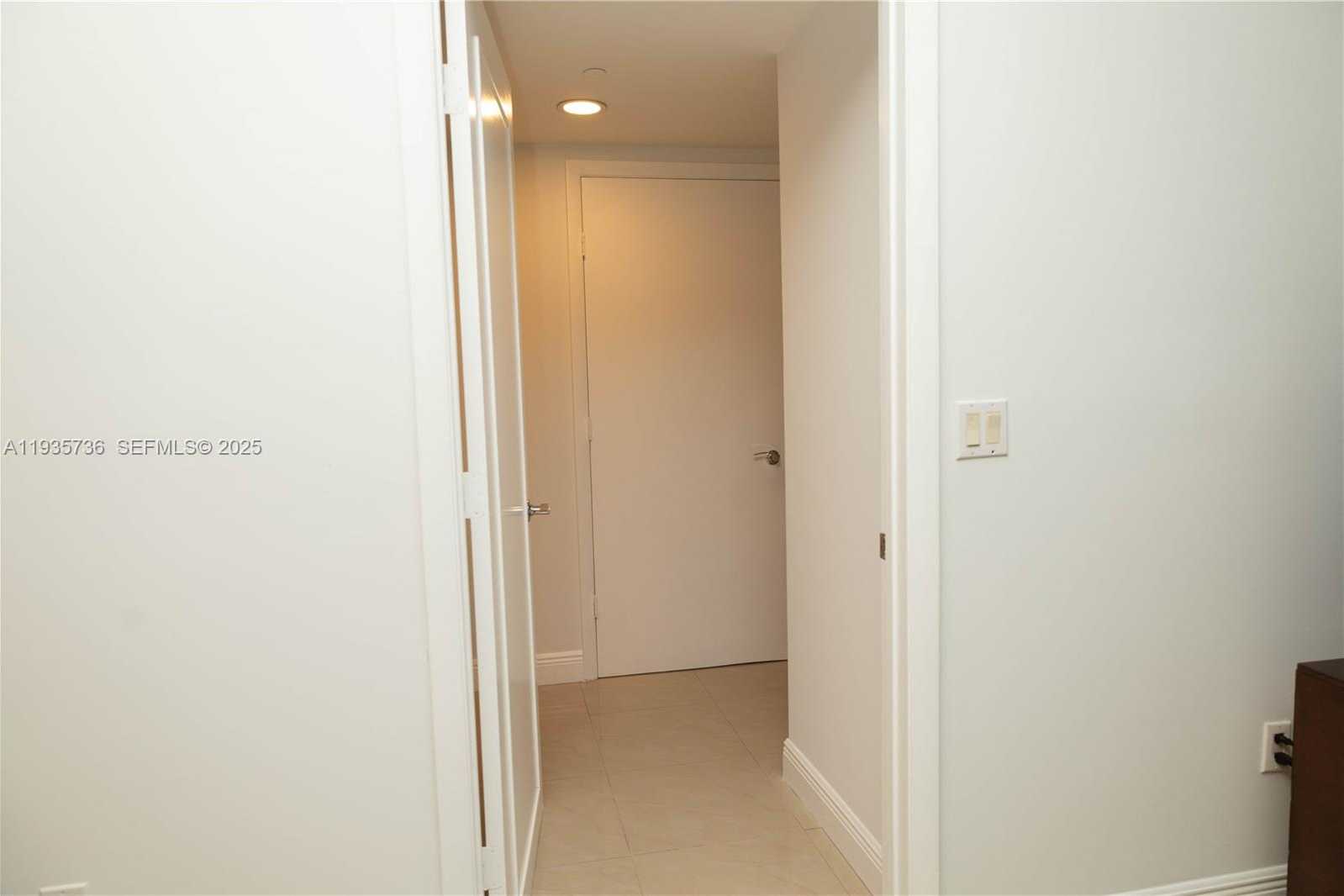 Small Image of 1800 SOUTH OCEAN DR #908, Hallandale Beach Number 51