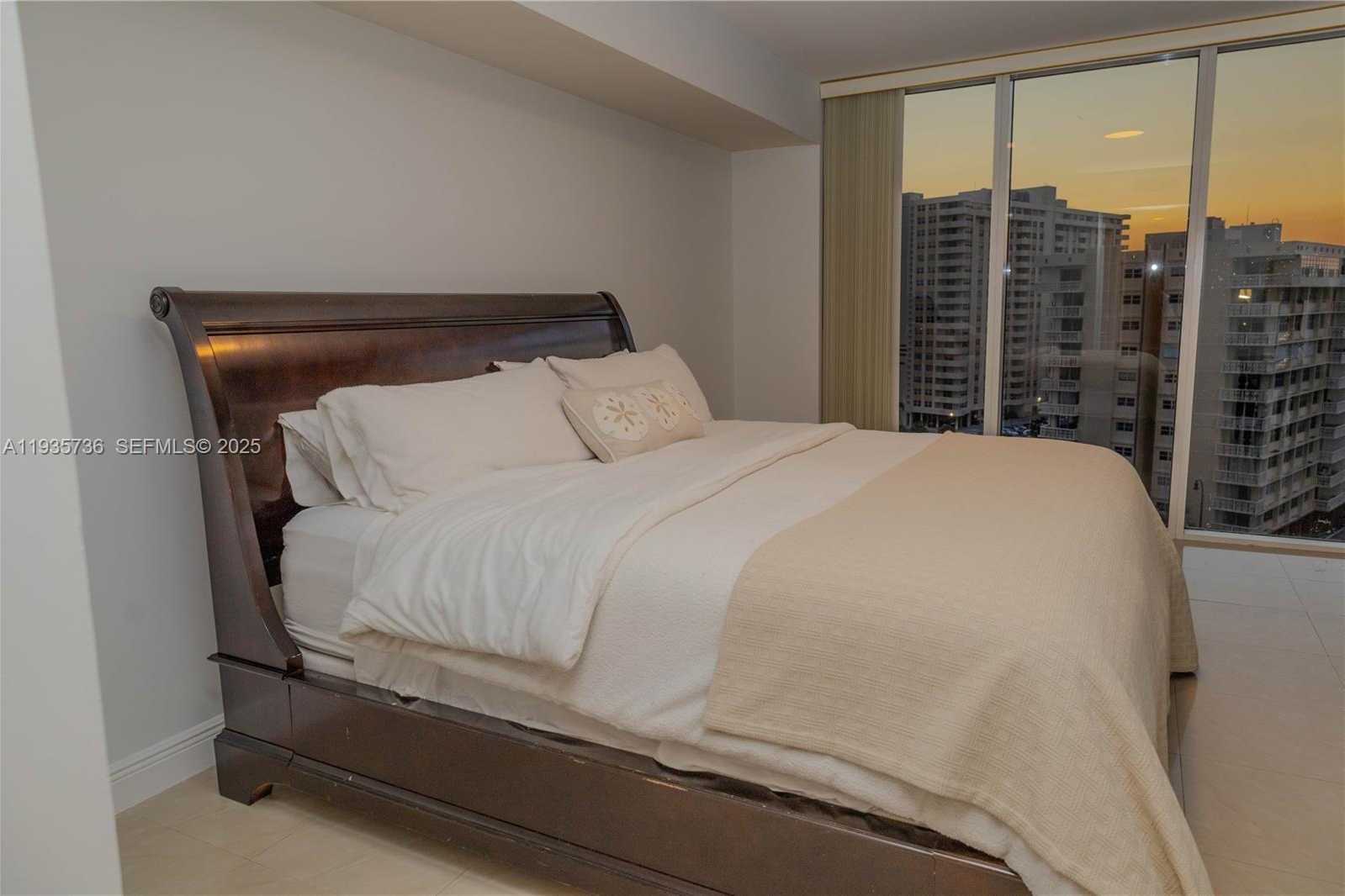 Small Image of 1800 SOUTH OCEAN DR #908, Hallandale Beach Number 54