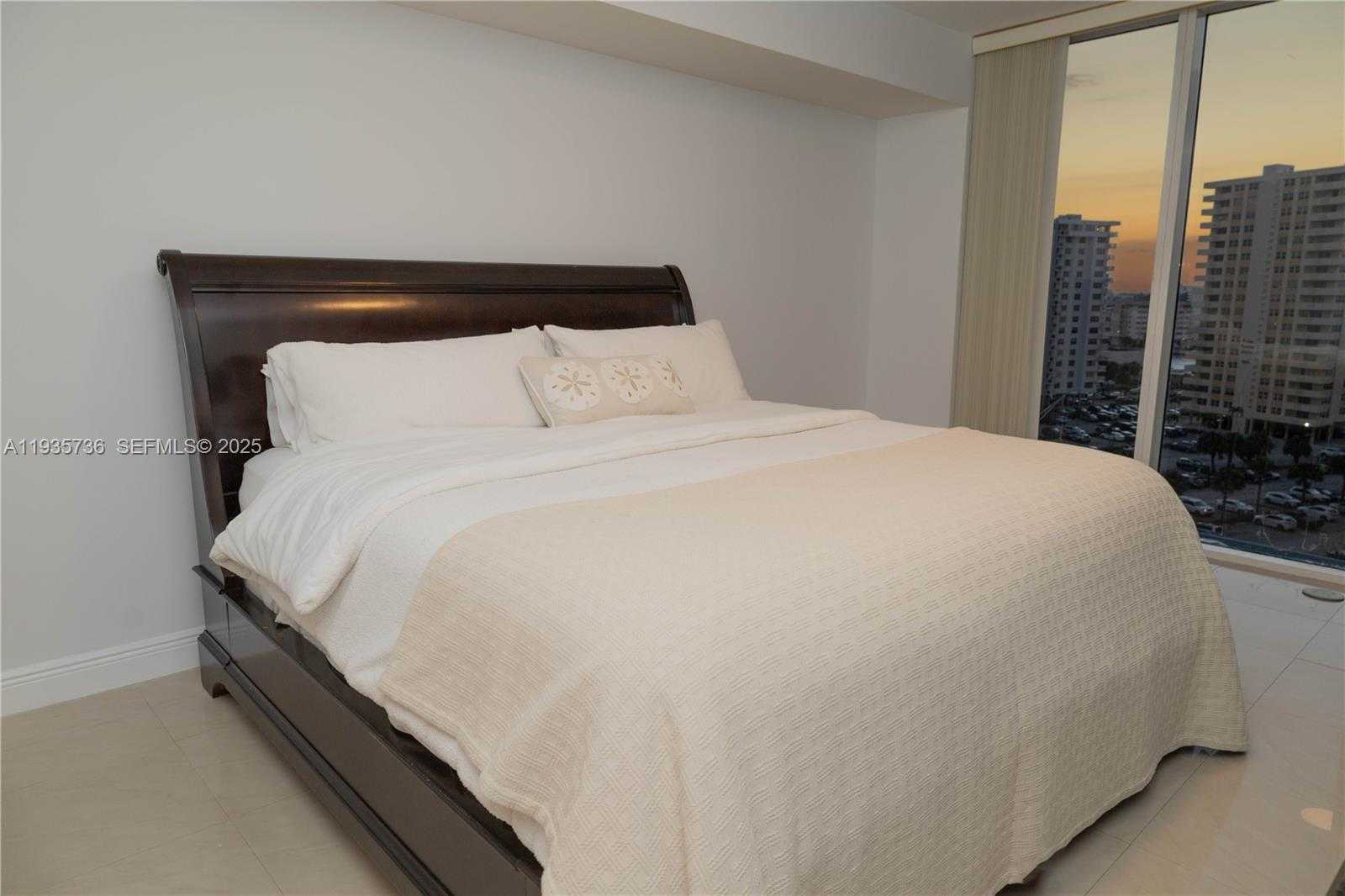 Small Image of 1800 SOUTH OCEAN DR #908, Hallandale Beach Number 56