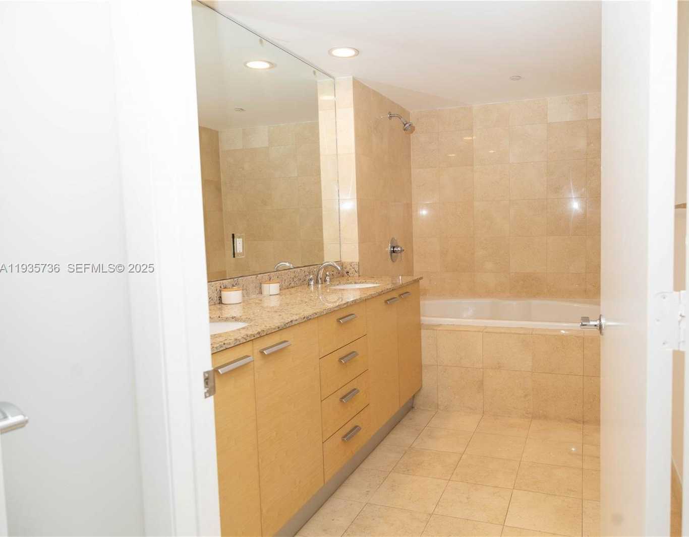 Small Image of 1800 SOUTH OCEAN DR #908, Hallandale Beach Number 62