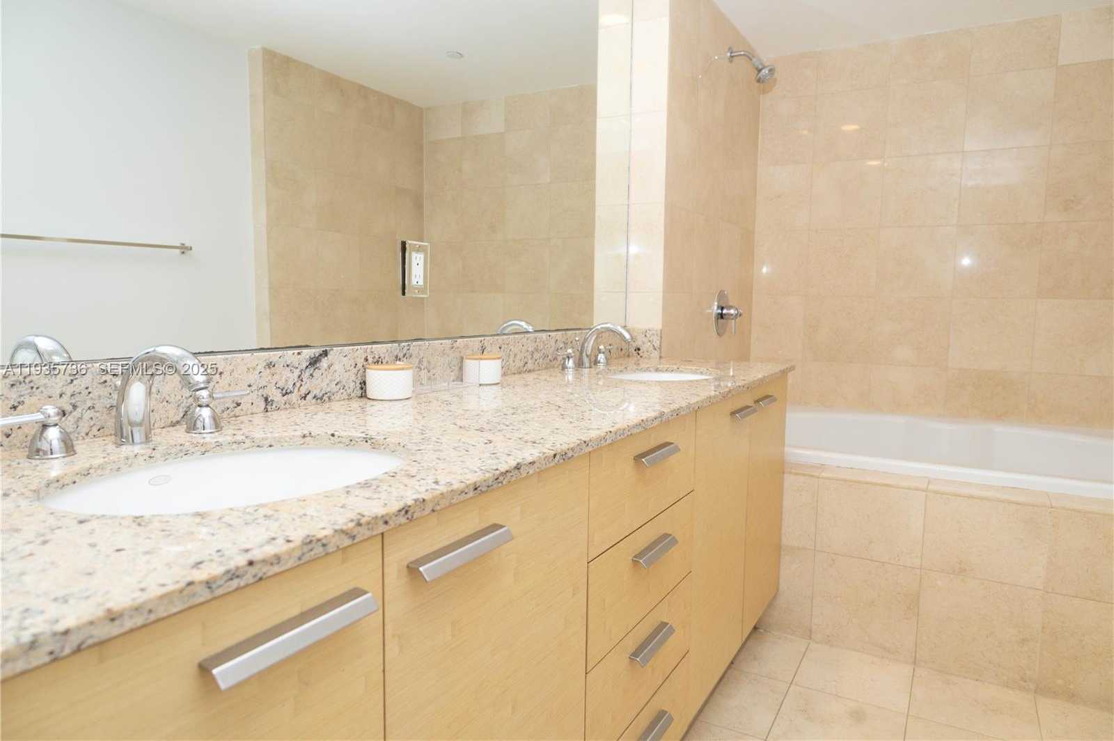 Small Image of 1800 SOUTH OCEAN DR #908, Hallandale Beach Number 64