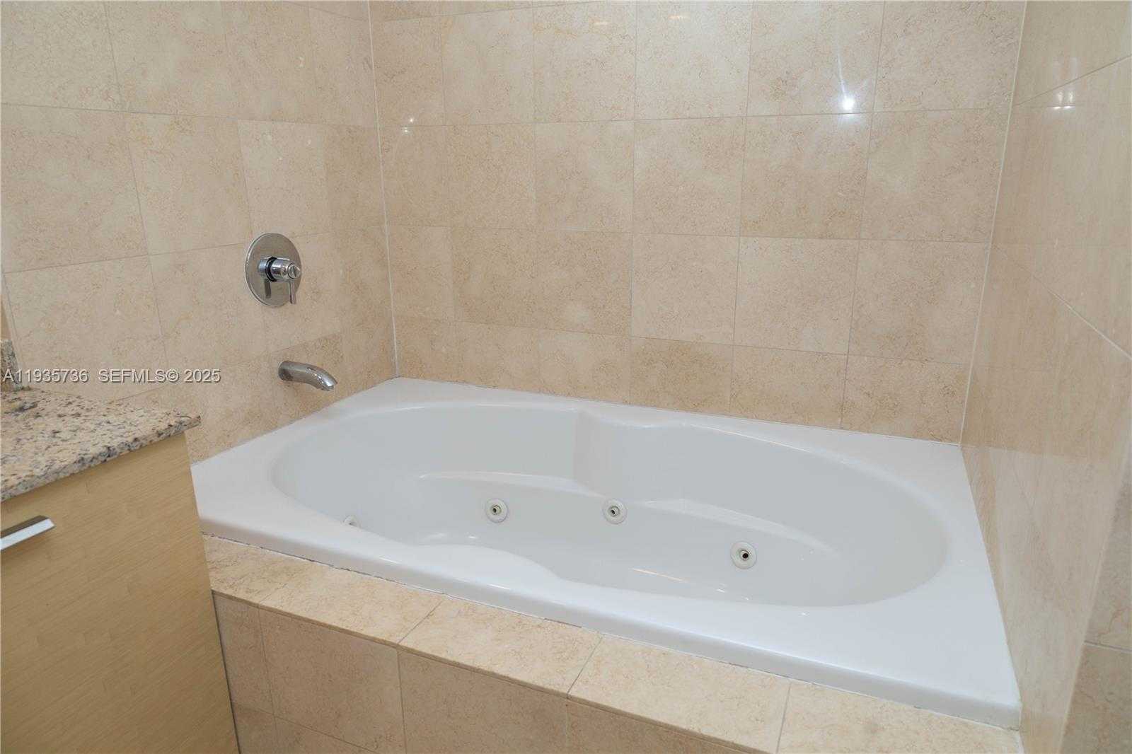 Small Image of 1800 SOUTH OCEAN DR #908, Hallandale Beach Number 65