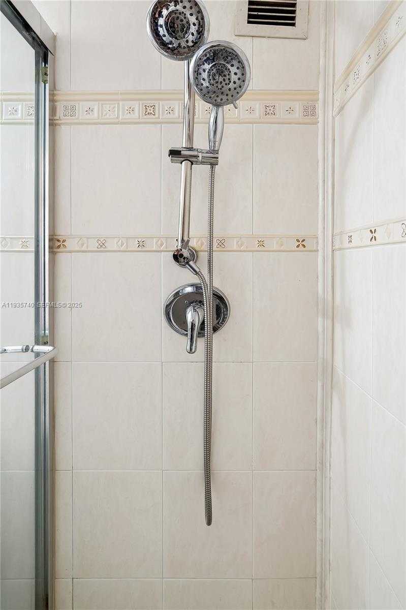 Small Image of 1400 SOUTH OCEAN DR #802, Hollywood Number 21