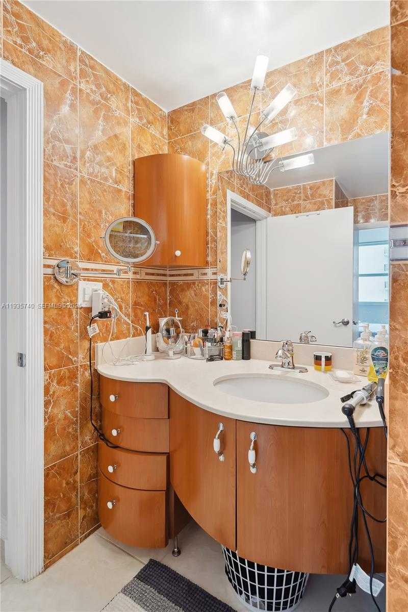 Small Image of 1400 SOUTH OCEAN DR #802, Hollywood Number 31