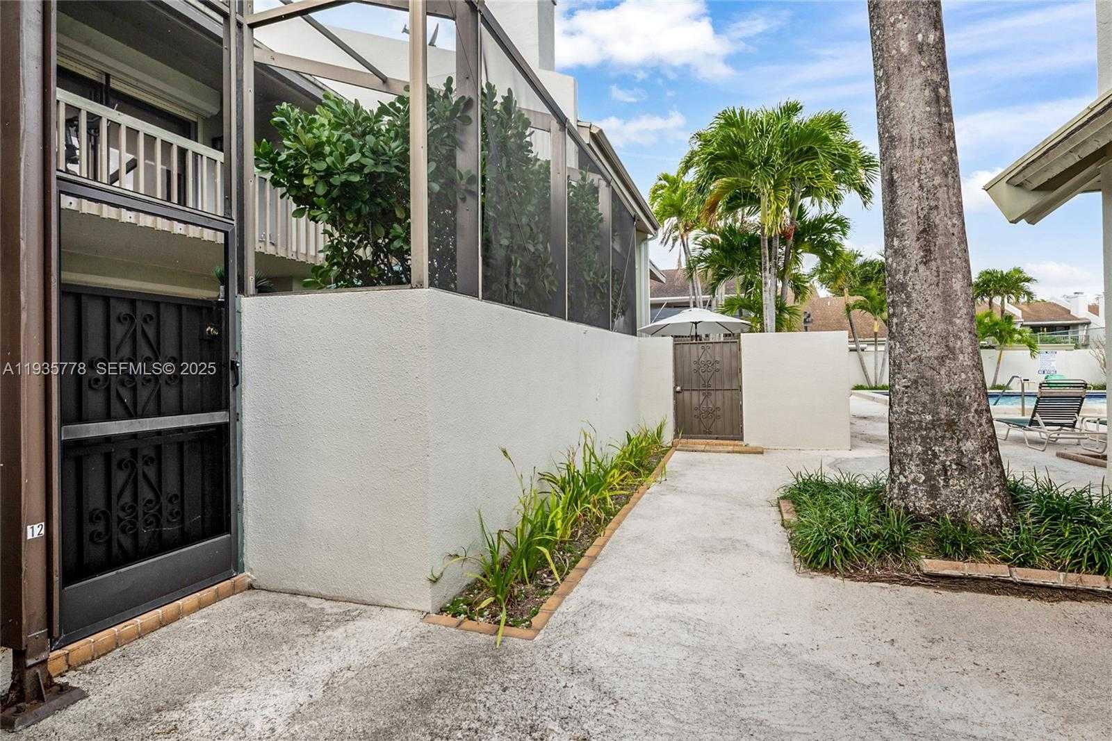 Small Image of 7075 SOUTH WEST 67TH AVE #14, South Miami Number 4