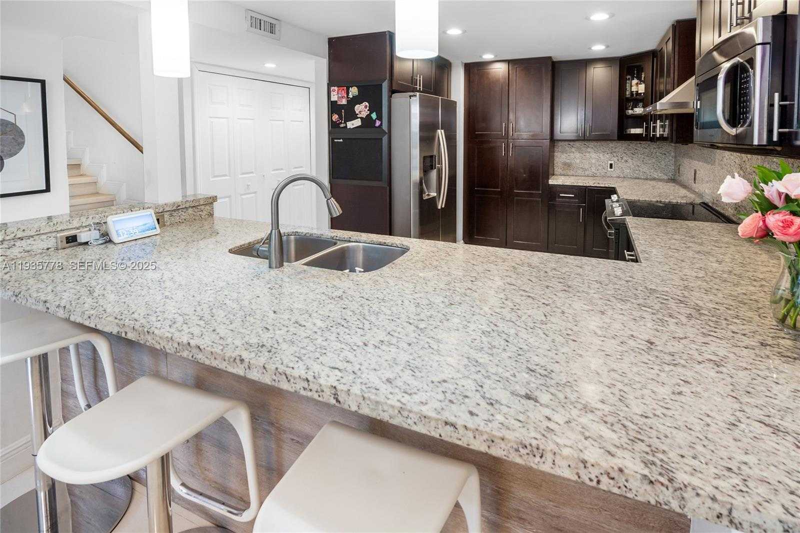 Small Image of 7075 SOUTH WEST 67TH AVE #14, South Miami Number 9