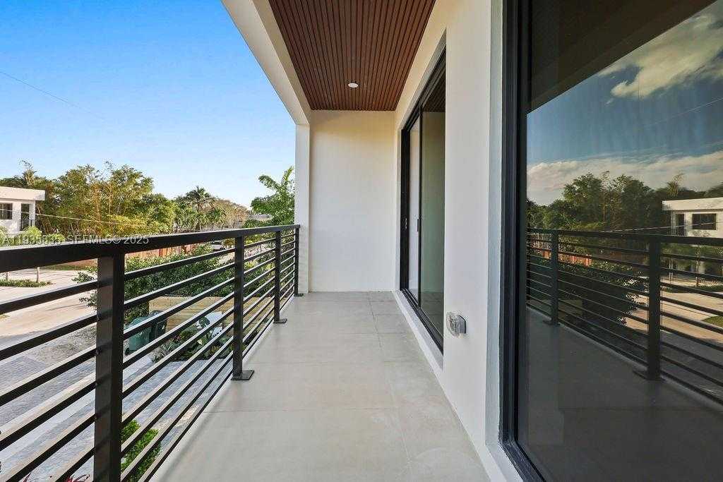 Small Image of 1321 NORTH EAST 13TH AVE, Fort Lauderdale Number 20