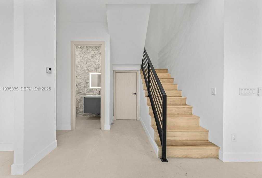 Small Image of 1321 NORTH EAST 13TH AVE, Fort Lauderdale Number 8