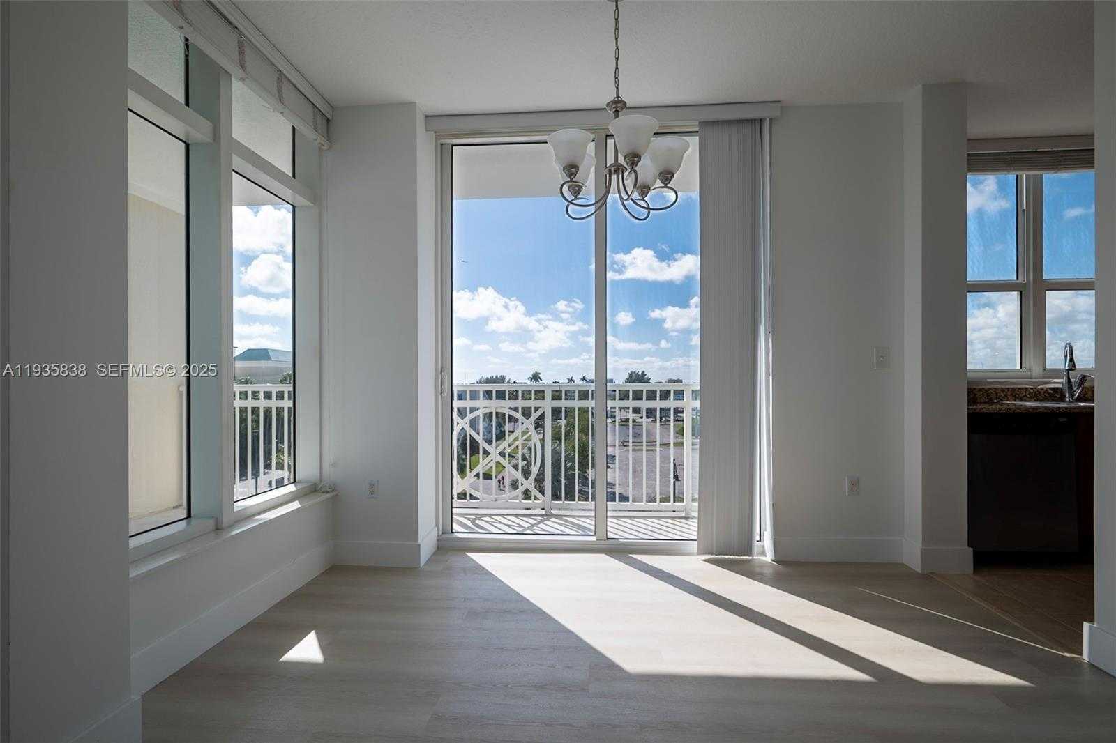 Small Image of 350 NORTH FEDERAL HWY #512, Boynton Beach Number 16