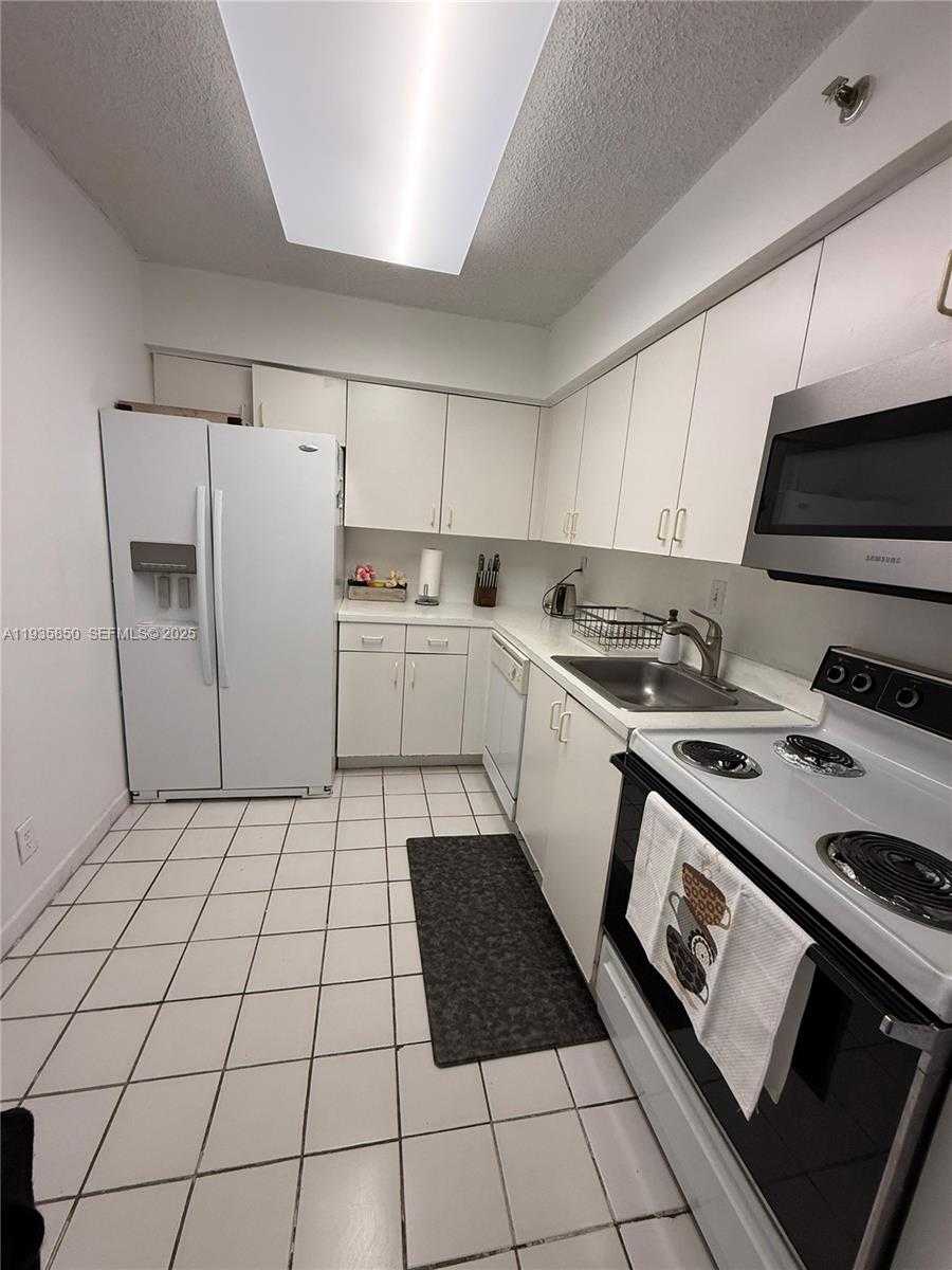 Small Image of 3300 NORTH EAST 192ND ST #808, Aventura Number 19