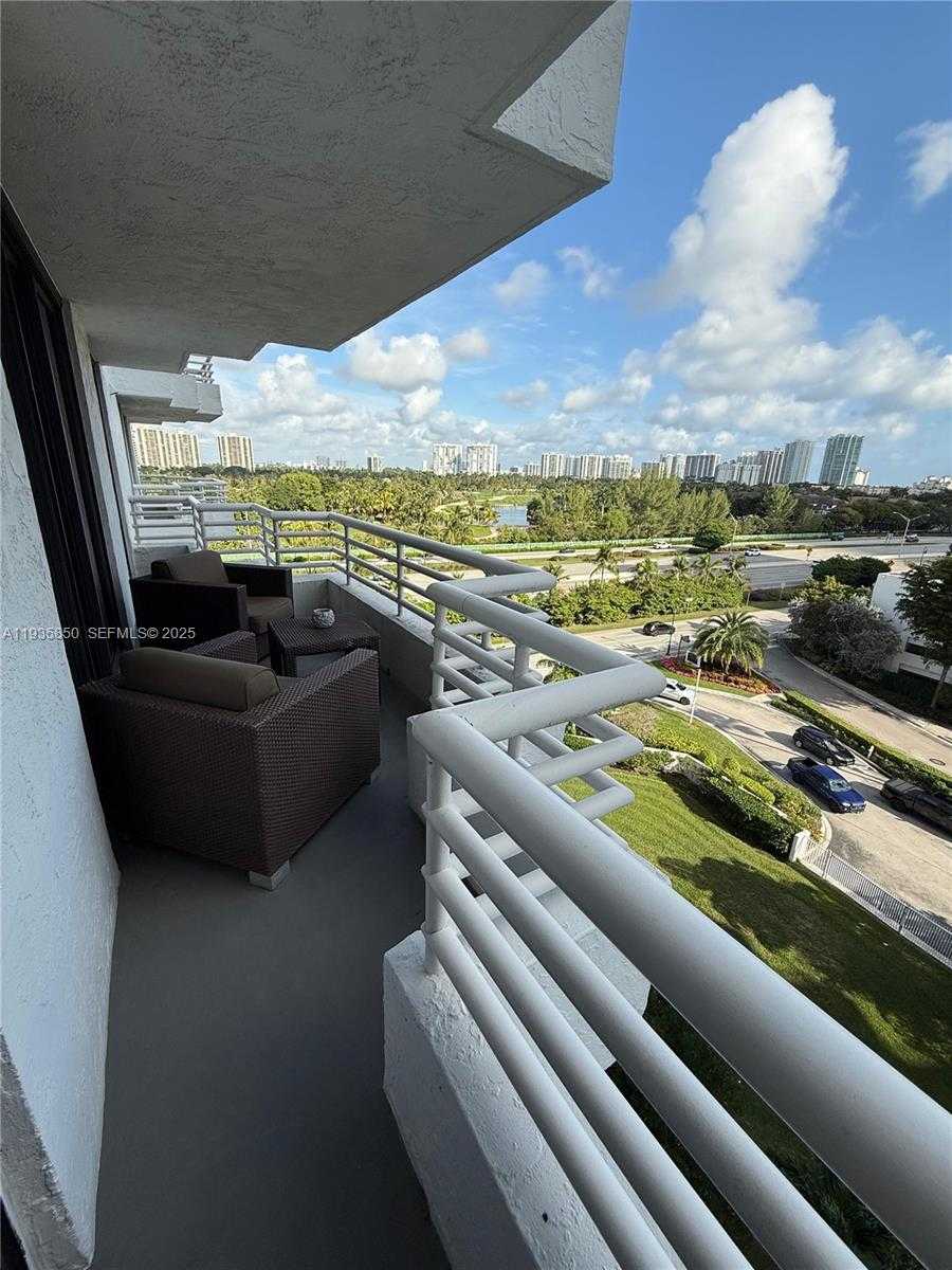 Small Image of 3300 NORTH EAST 192ND ST #808, Aventura Number 23