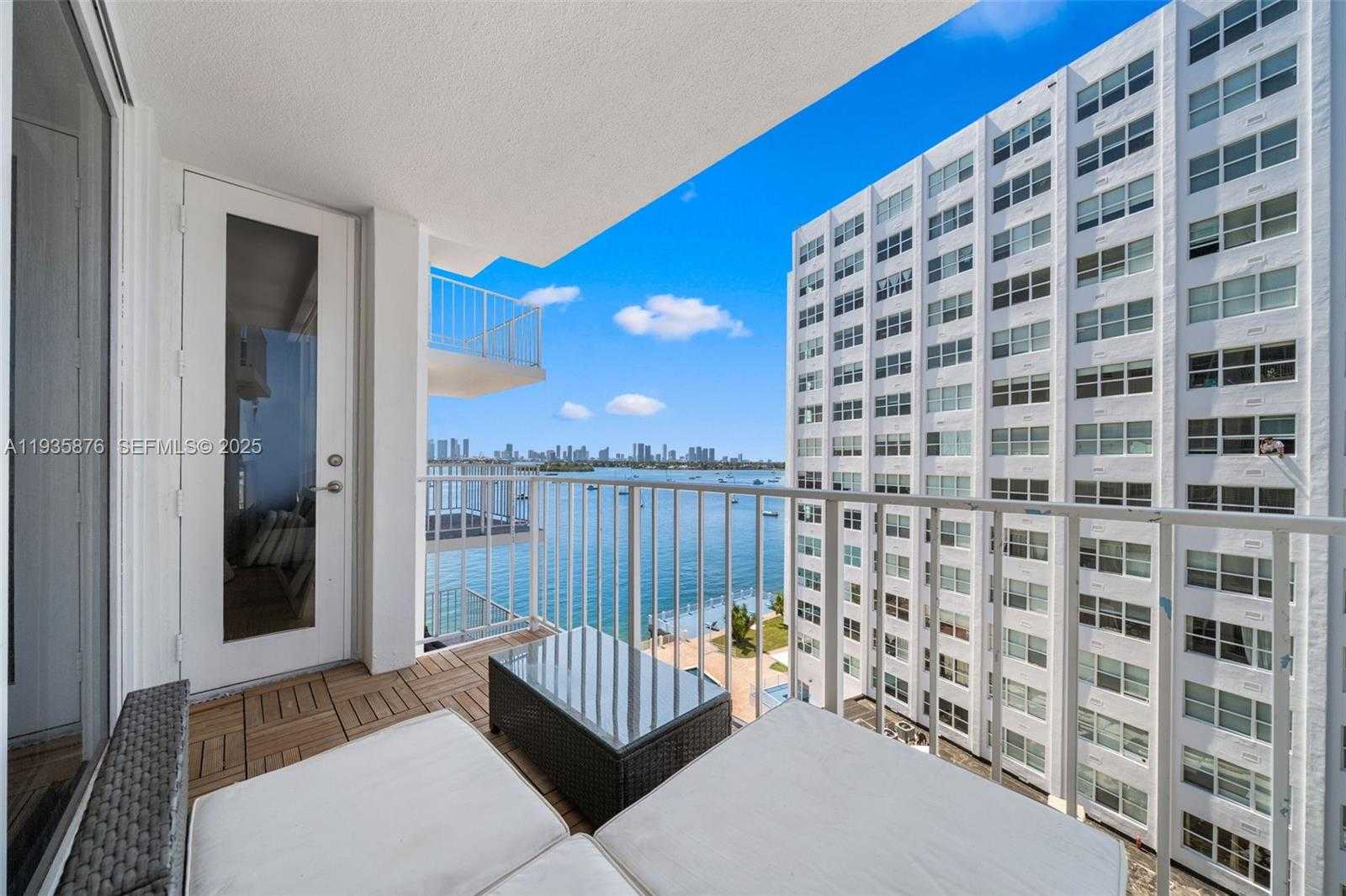 Small Image of 1228 WEST AVE #704, Miami Beach Number 12