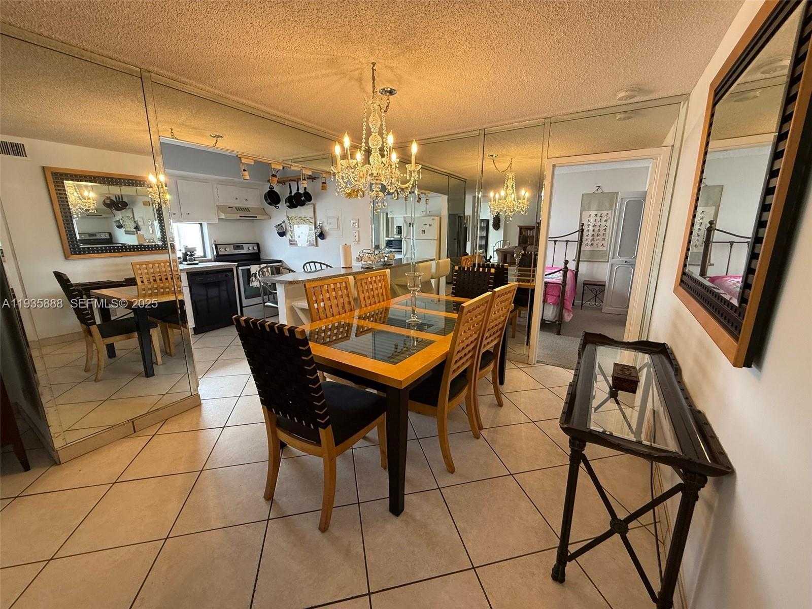 Small Image of 17011 NORTH BAY RD #1007, Sunny Isles Beach Number 11