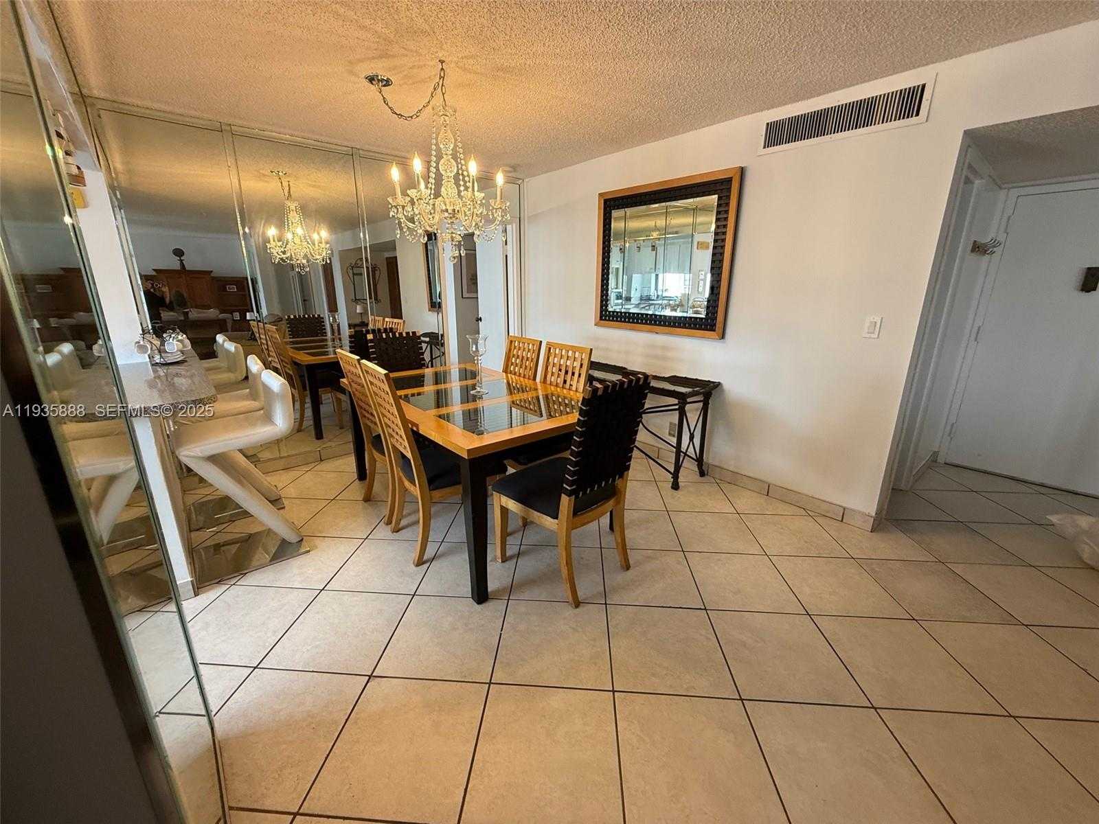 Small Image of 17011 NORTH BAY RD #1007, Sunny Isles Beach Number 12