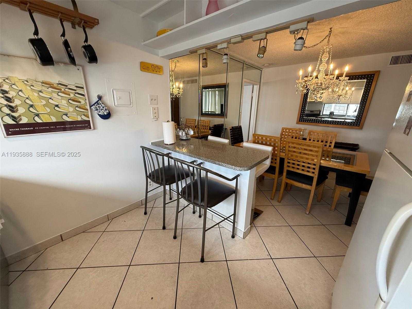 Small Image of 17011 NORTH BAY RD #1007, Sunny Isles Beach Number 19